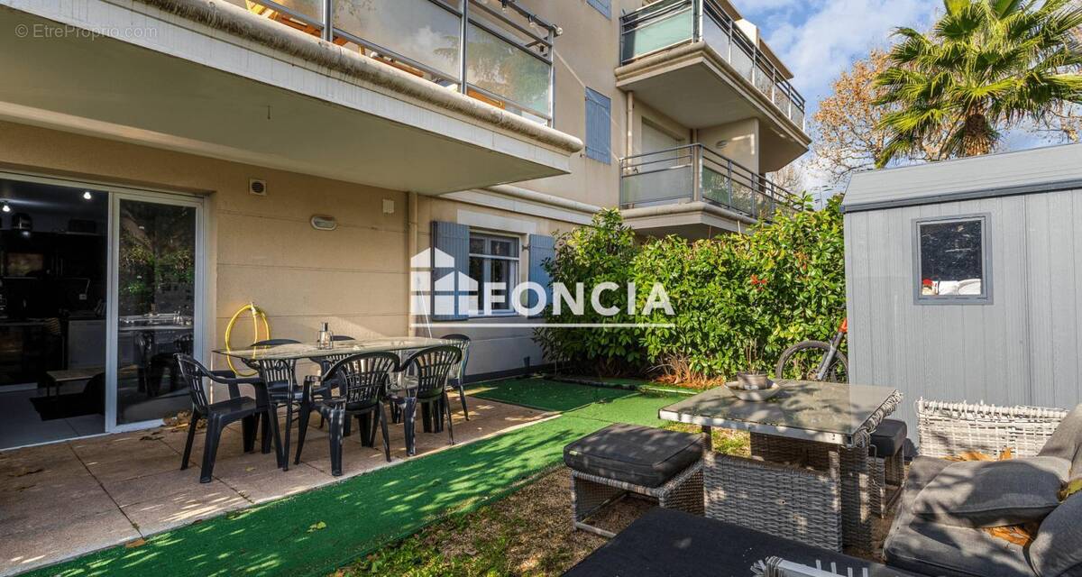 Appartement à LA VALETTE-DU-VAR