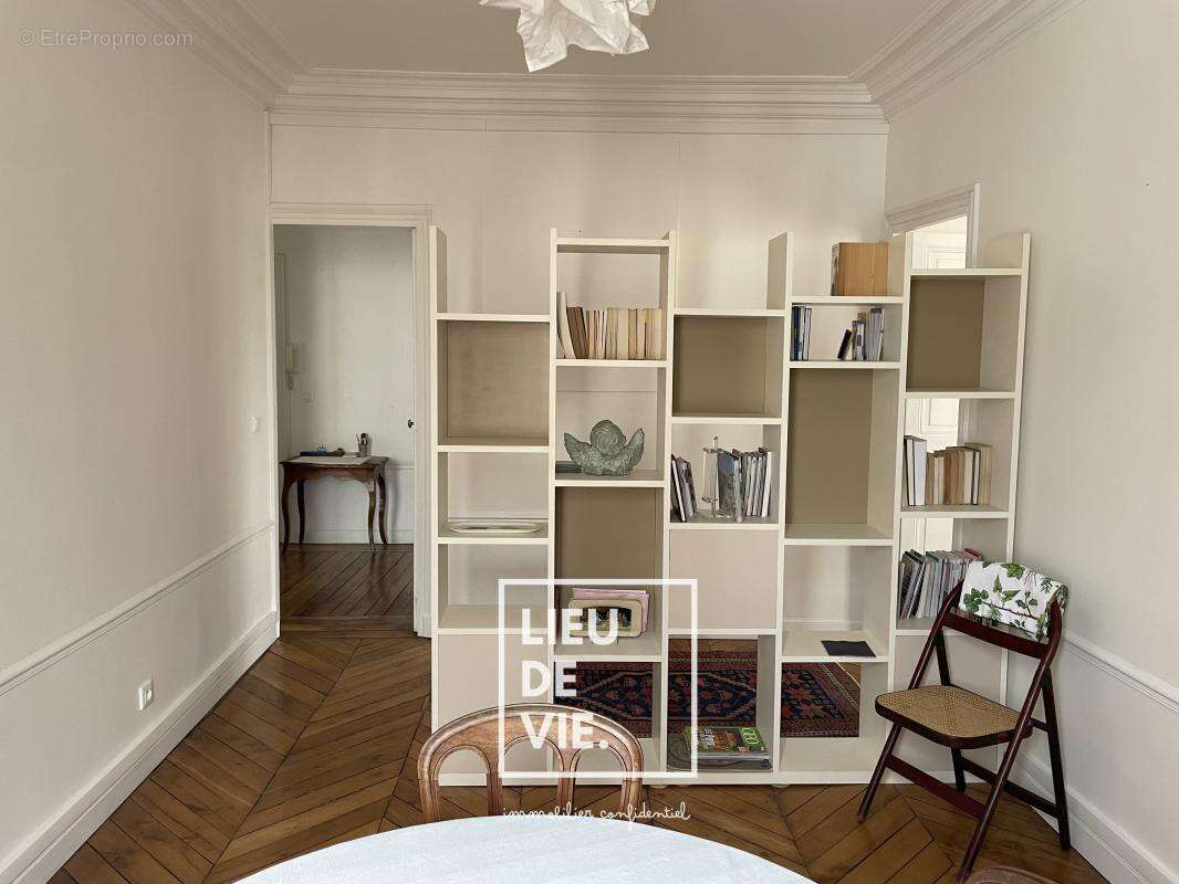 Appartement à PARIS-15E