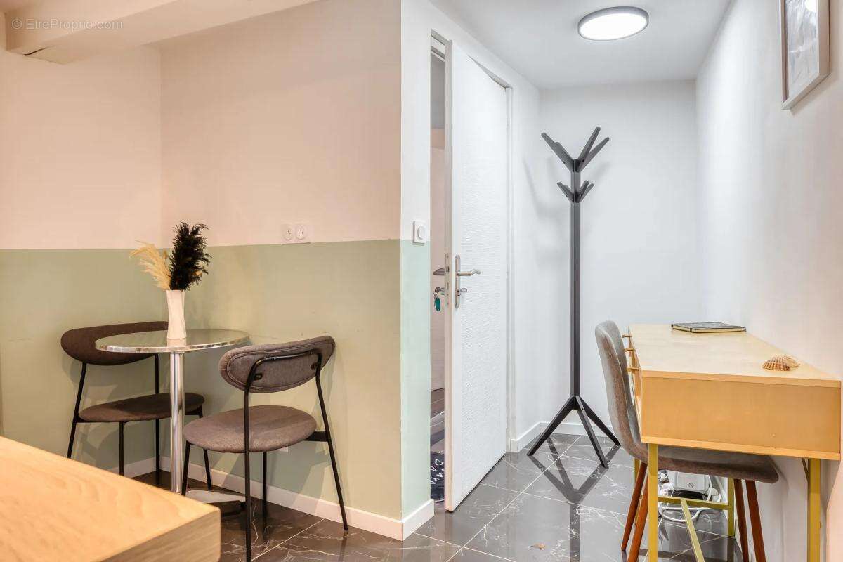 Maison à EQUEMAUVILLE