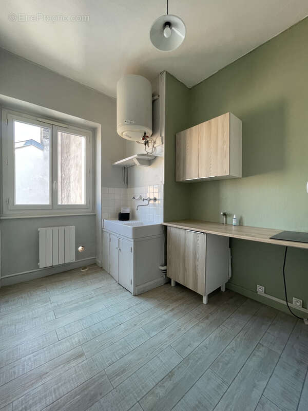 APPARTEMENT T1bis/T2 en dernier étage idéalement placé - photo 4