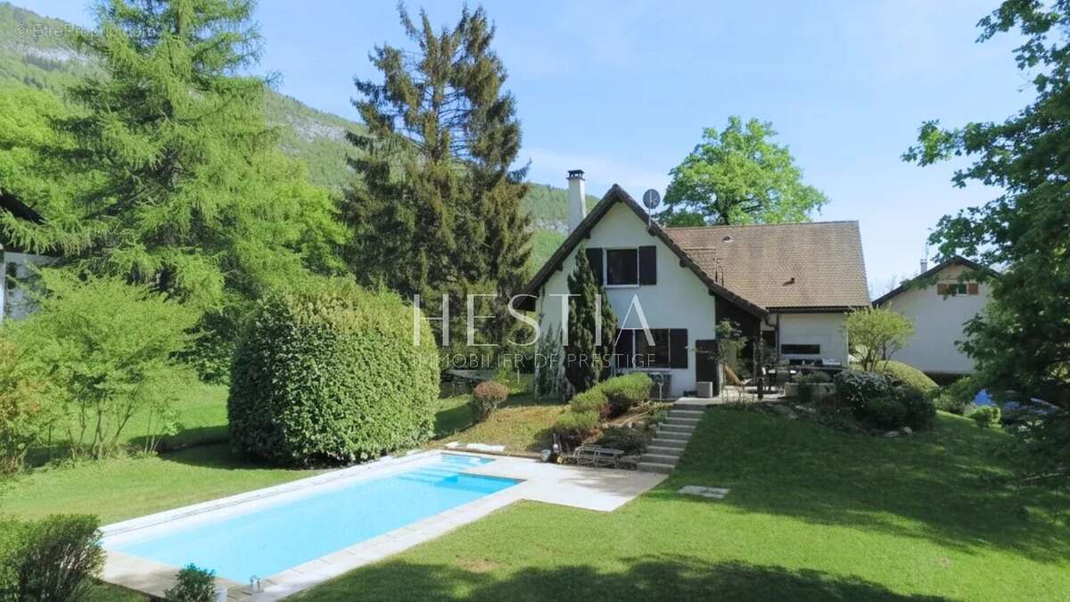 Maison à NAVES-PARMELAN