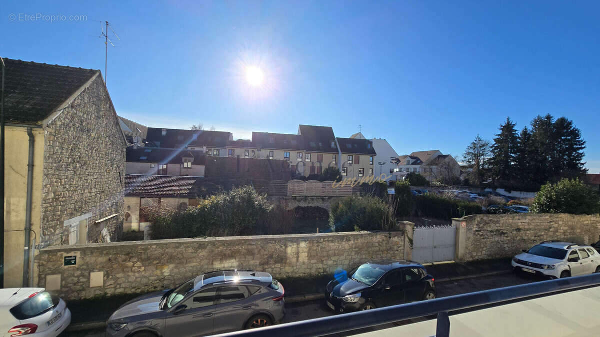 Appartement à LAMORLAYE