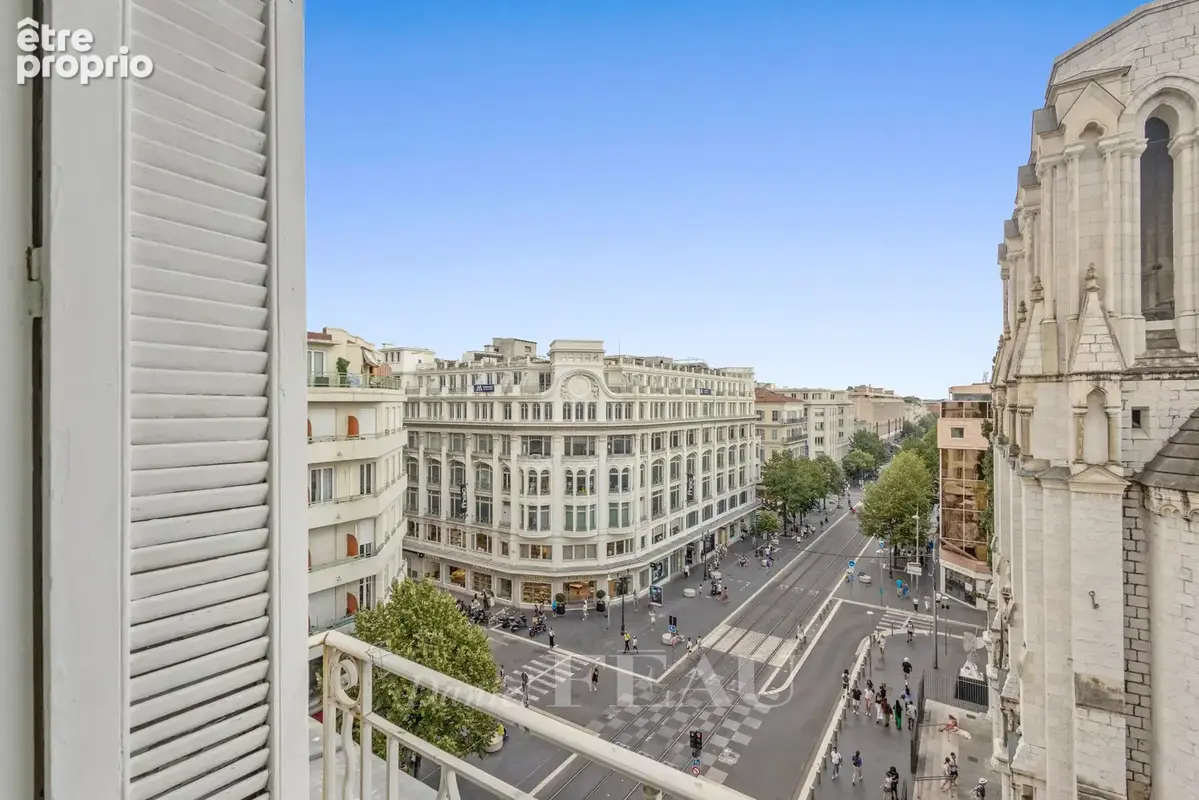 Nice - Appartement de charme - photo 11