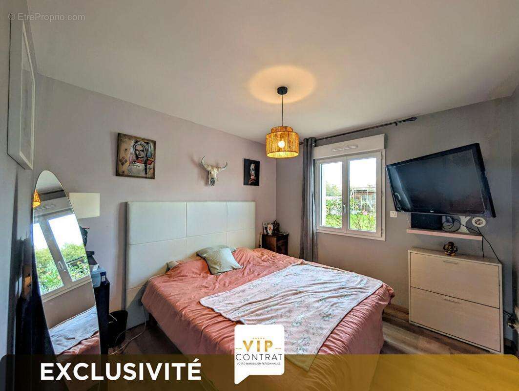 Maison à BRIZAMBOURG