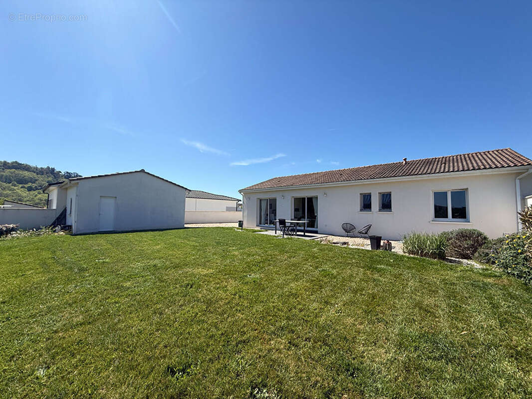 Maison à SAINT-SYLVESTRE-SUR-LOT