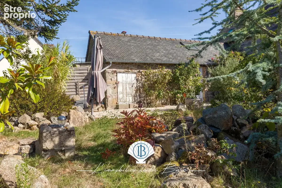 Maison en pierre de 123 m2 dans le bourg - photo 2