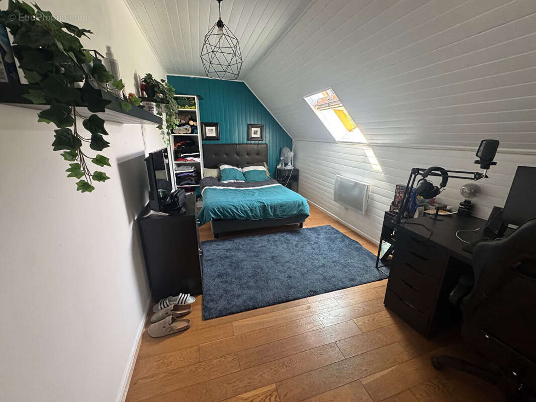 Maison à LE MESNIL-EN-THELLE