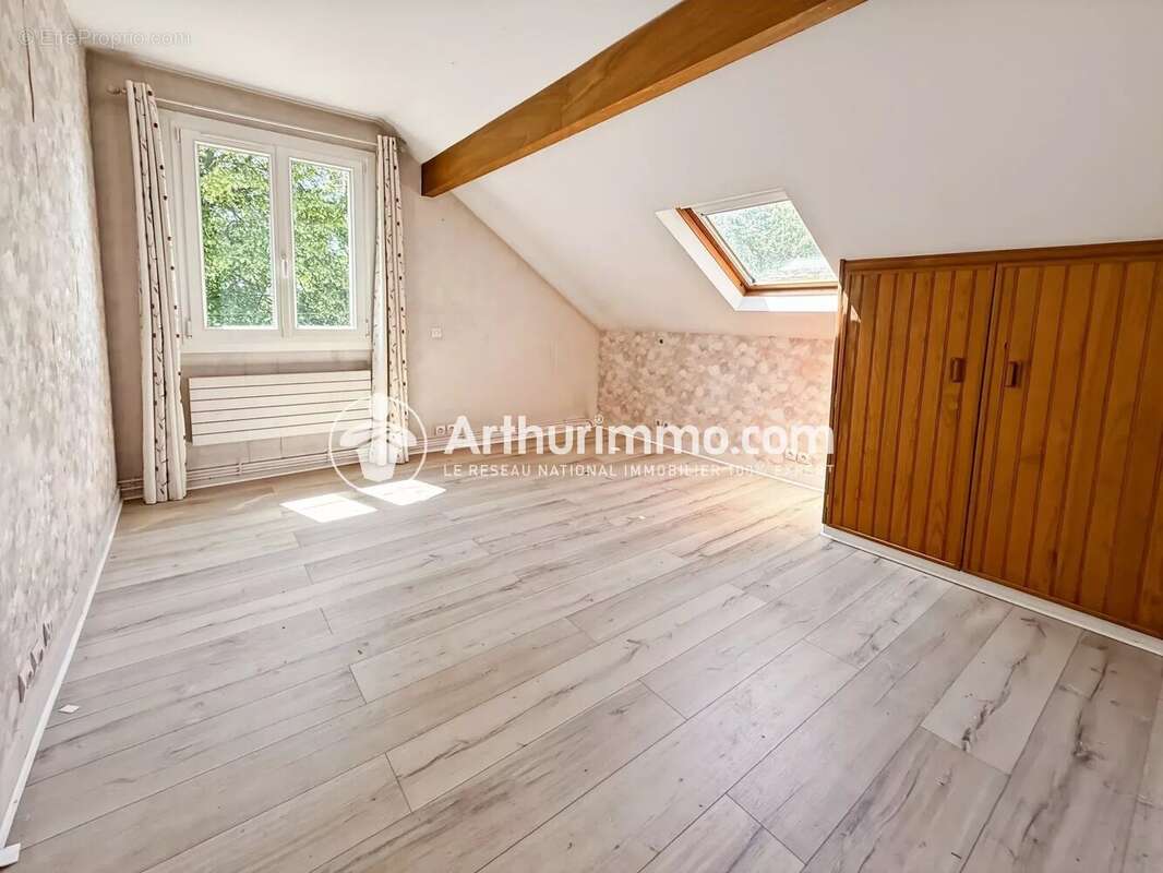 Maison à SOISY-SUR-SEINE