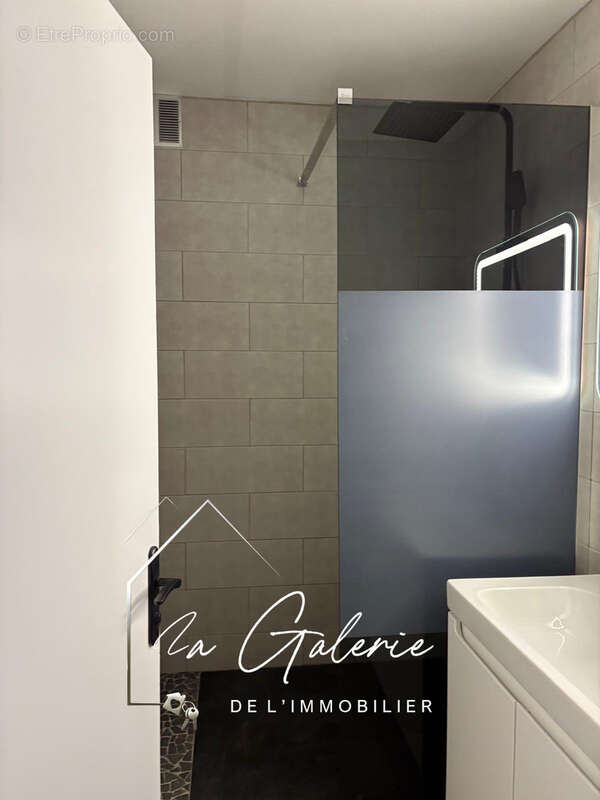 Appartement à SEYSSINET-PARISET