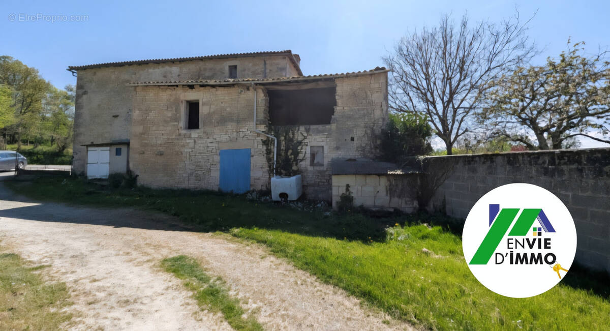 Maison à BESSINES