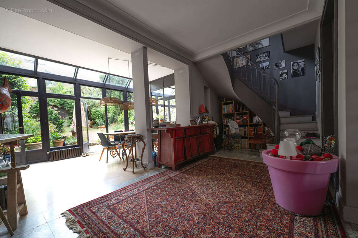 Belle maison de caractère à proximité immédiate de la place Canclaux - photo 5