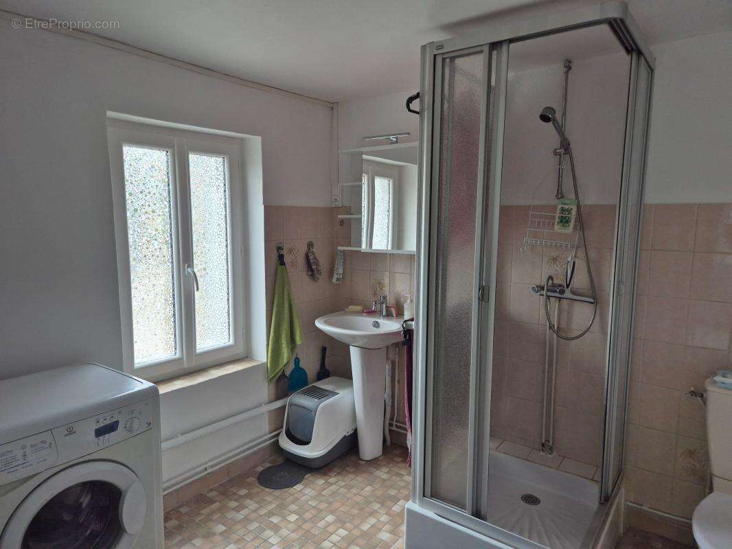 Maison à JUSSY-LE-CHAUDRIER