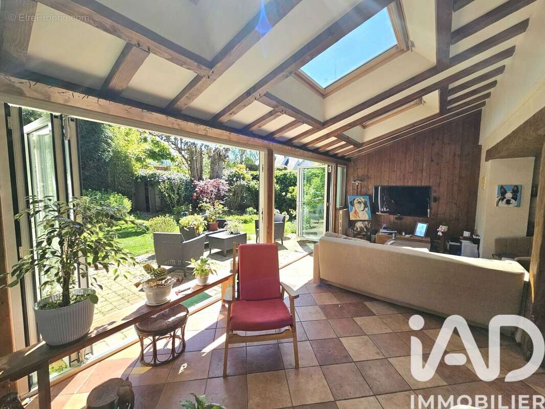 Photo 3 - Maison à VELIZY-VILLACOUBLAY