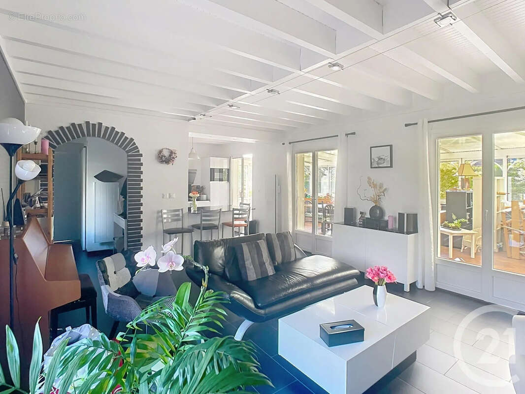 Maison à MONTAGNY-EN-VEXIN