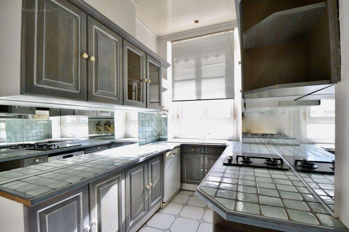 Appartement à LYON-1E