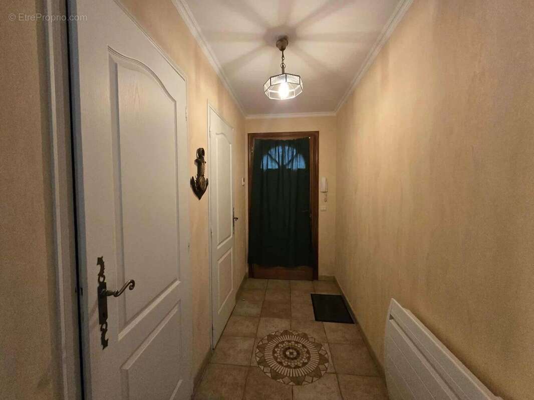 Maison à LE CANNET-DES-MAURES