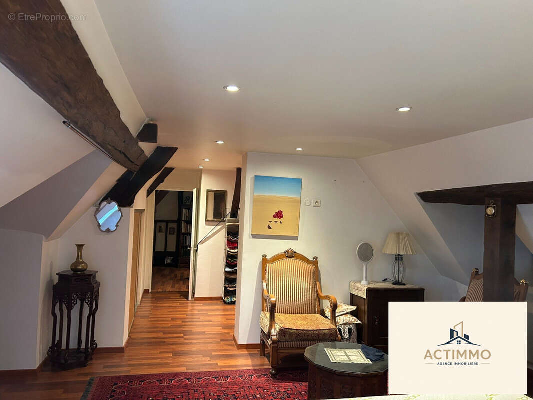 Appartement 185 m² à Joigny  - photo 6
