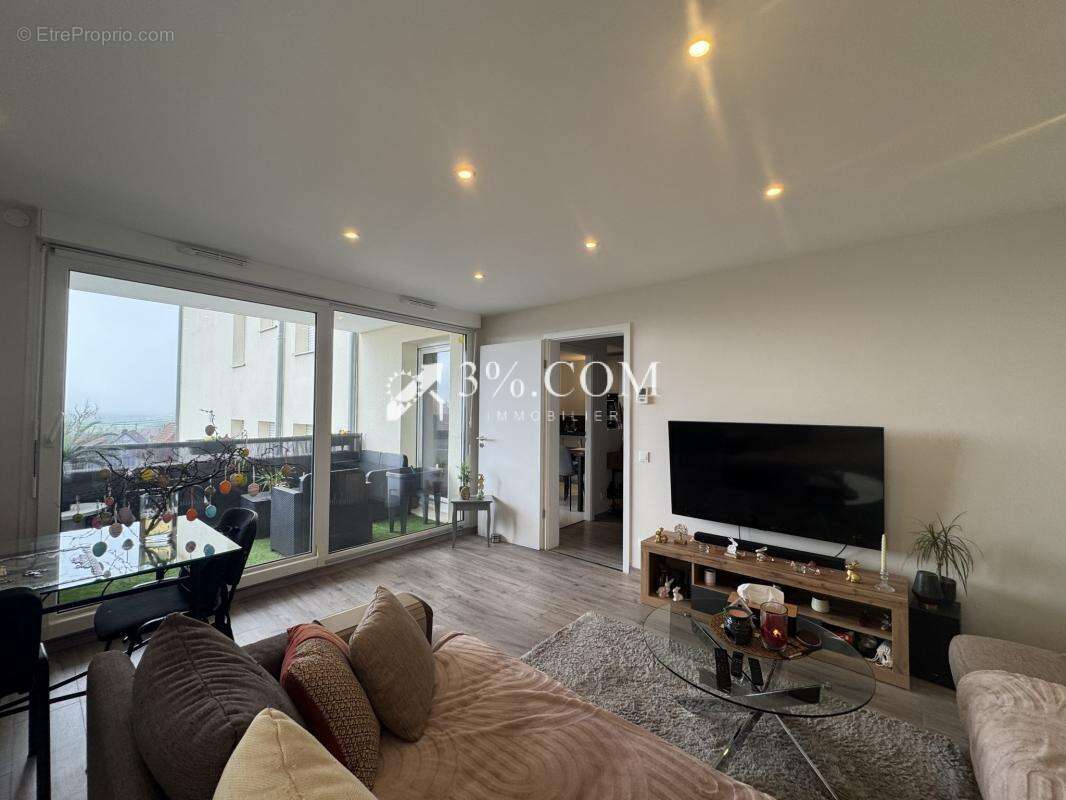 3%COM beau F3 avec terrasse et 2 places de parking- cave - photo 8