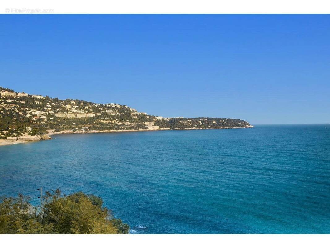 Appartement à ROQUEBRUNE-CAP-MARTIN