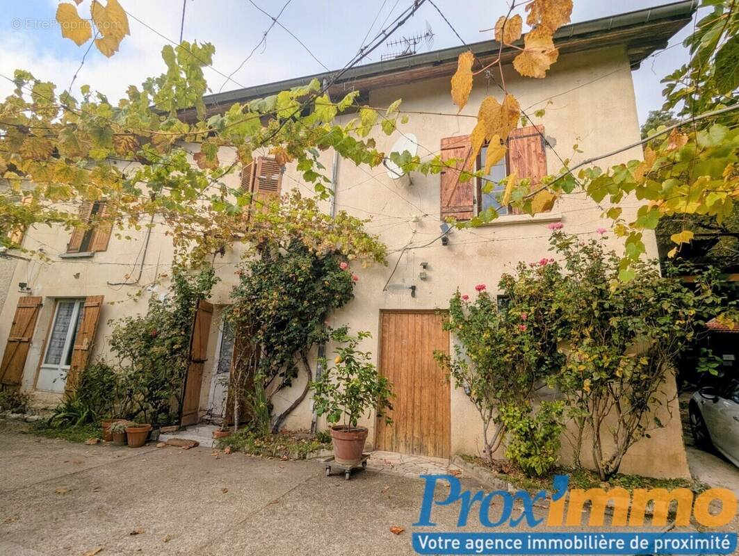 Maison à LE GRAND-LEMPS