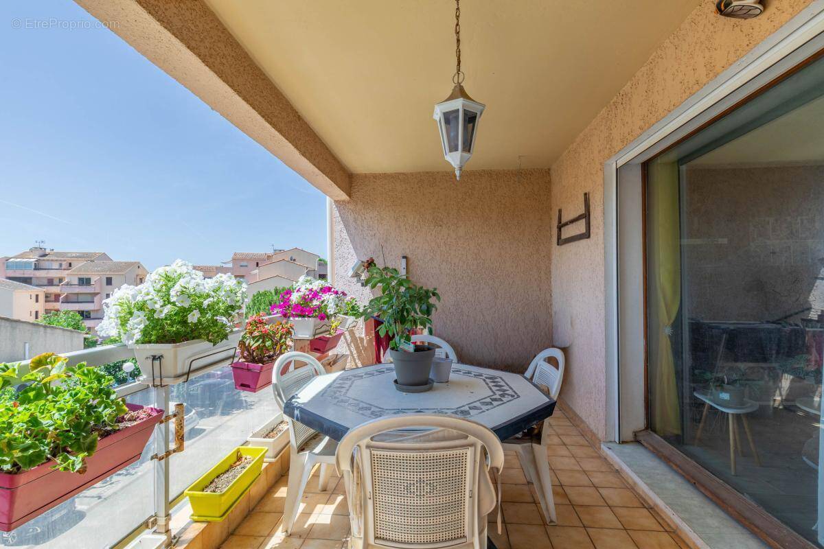 Appartement à SANARY-SUR-MER