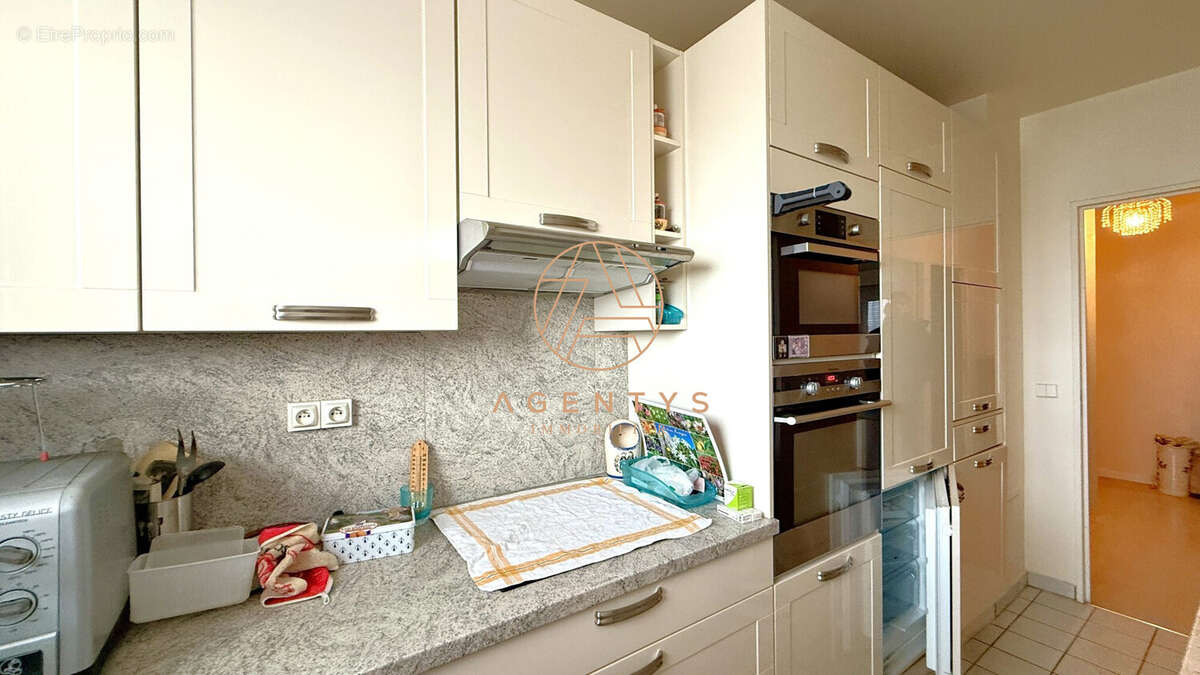 Appartement à LE PLESSIS-TREVISE