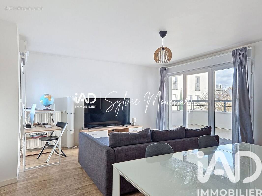 Photo 1 - Appartement à ELANCOURT