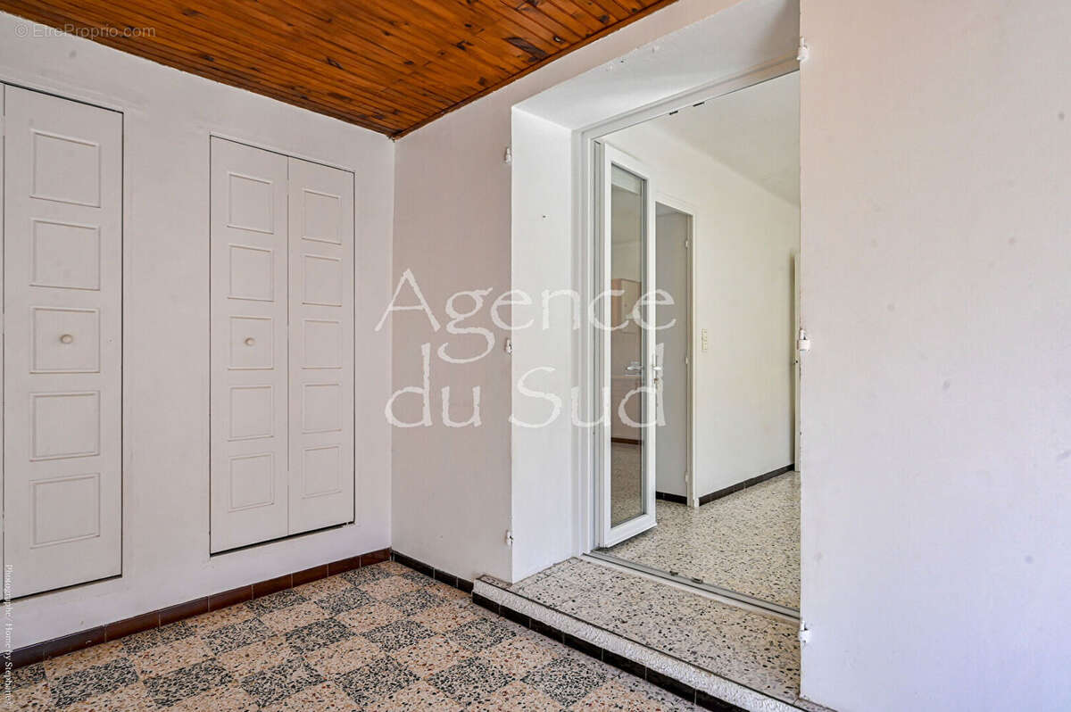 Exclusivité - Appartement Fuveau 3 pièces 71 m² avec studio de 18m² - photo 12