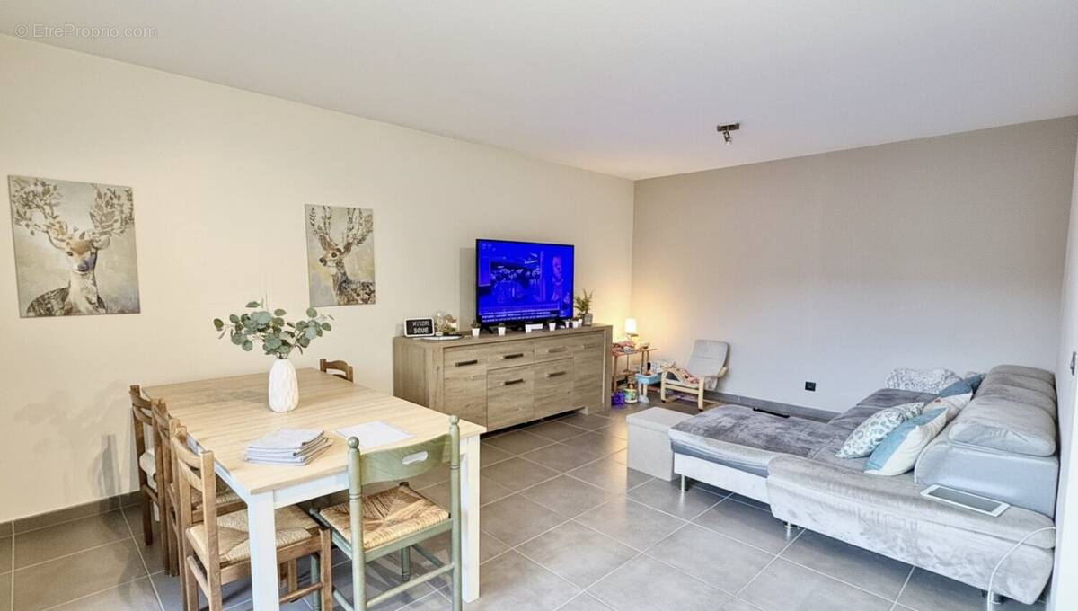 Appartement à VIZILLE