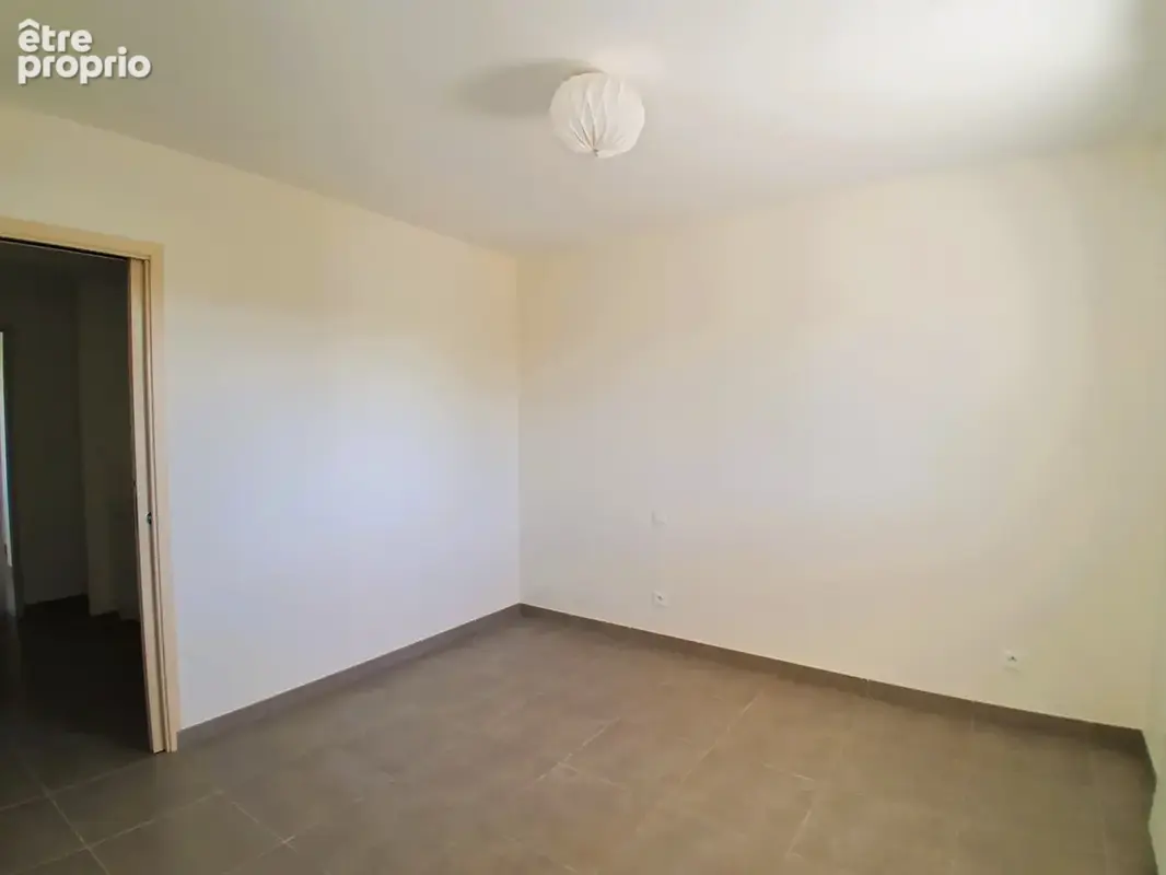 Appartement en rez-de-chaussée avec jardin - photo 6