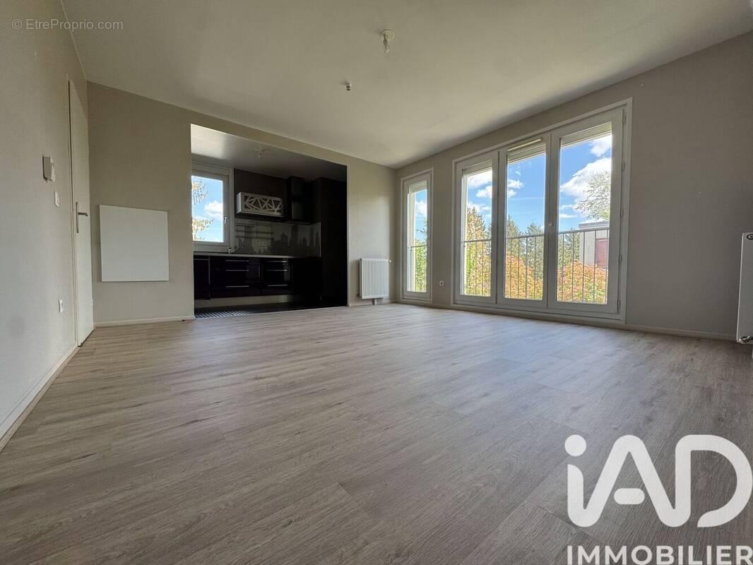 Photo 1 - Appartement à LES ULIS