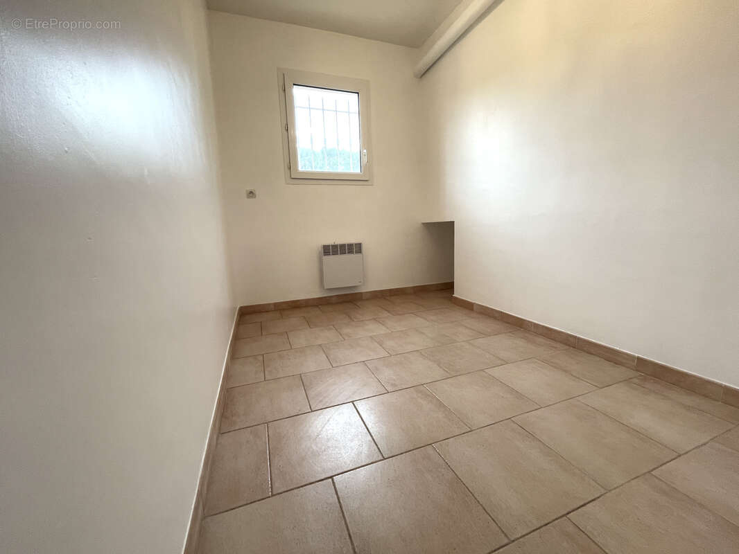 Vente villa d'environ 146m2 sur 1046m2 de terrain - photo 11