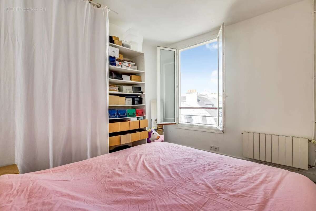 Appartement à PARIS-3E