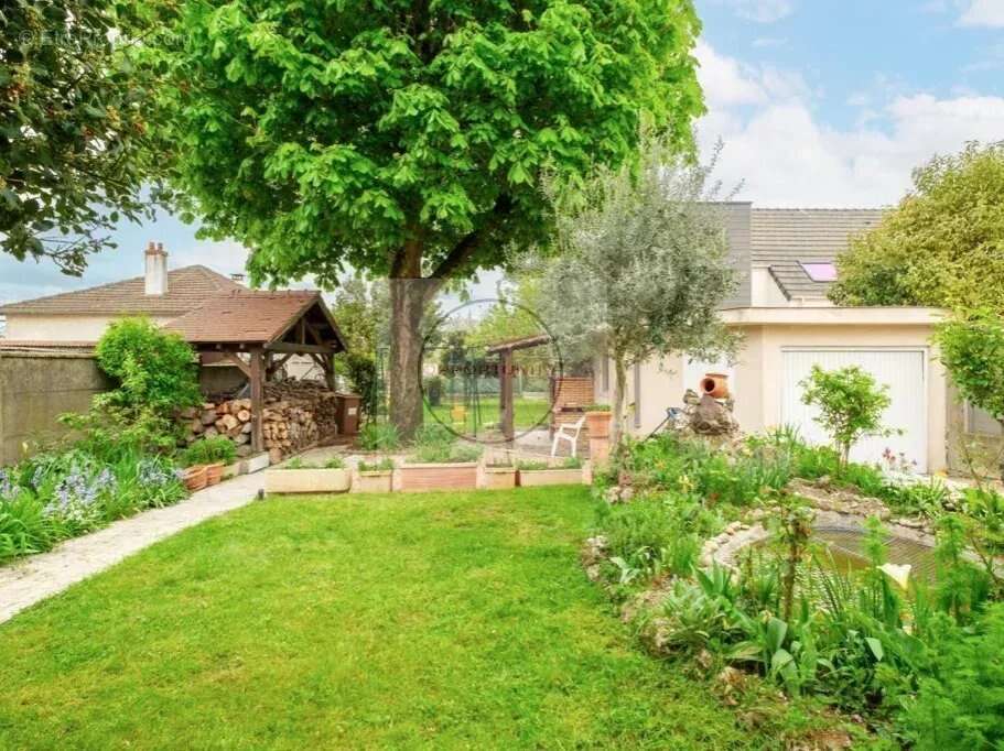 Maison à HOUILLES
