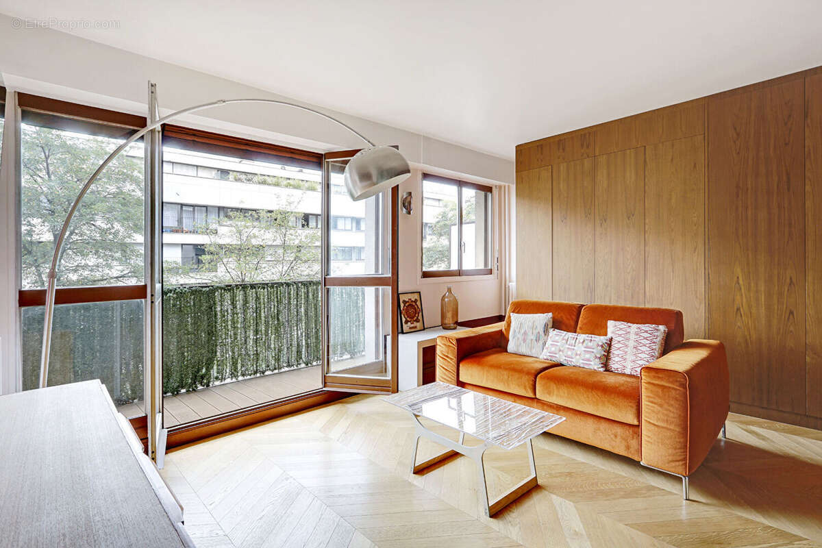 Appartement à PARIS-20E