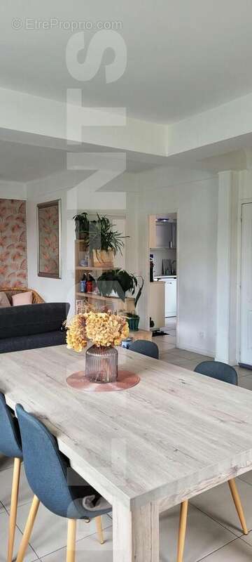 Salon1 - Maison à SAVIGNY-SUR-ORGE