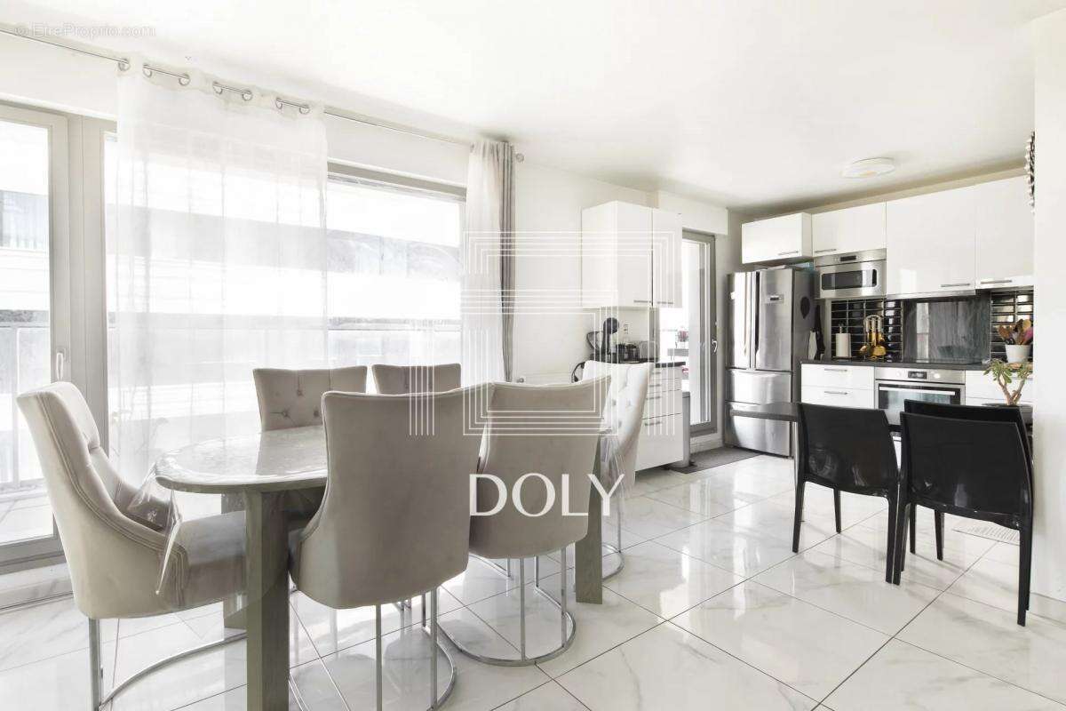 Appartement à ASNIERES-SUR-SEINE