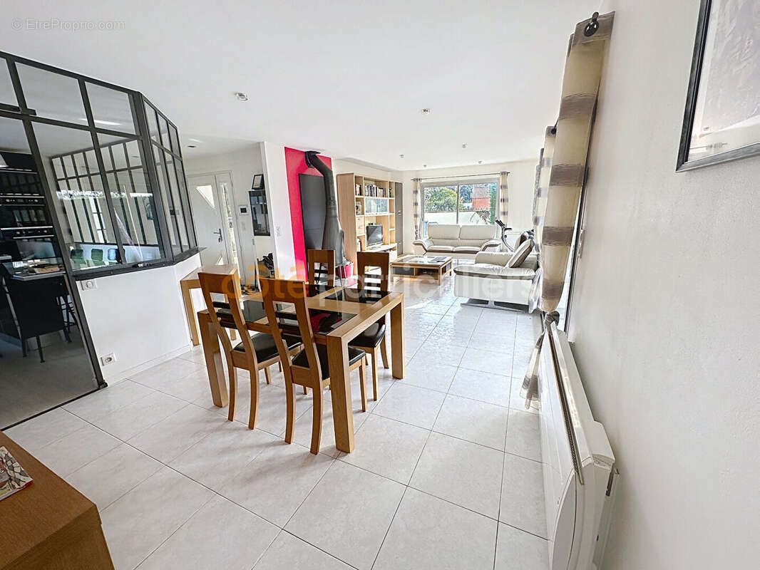 Maison à SAINT-HILAIRE-DE-RIEZ