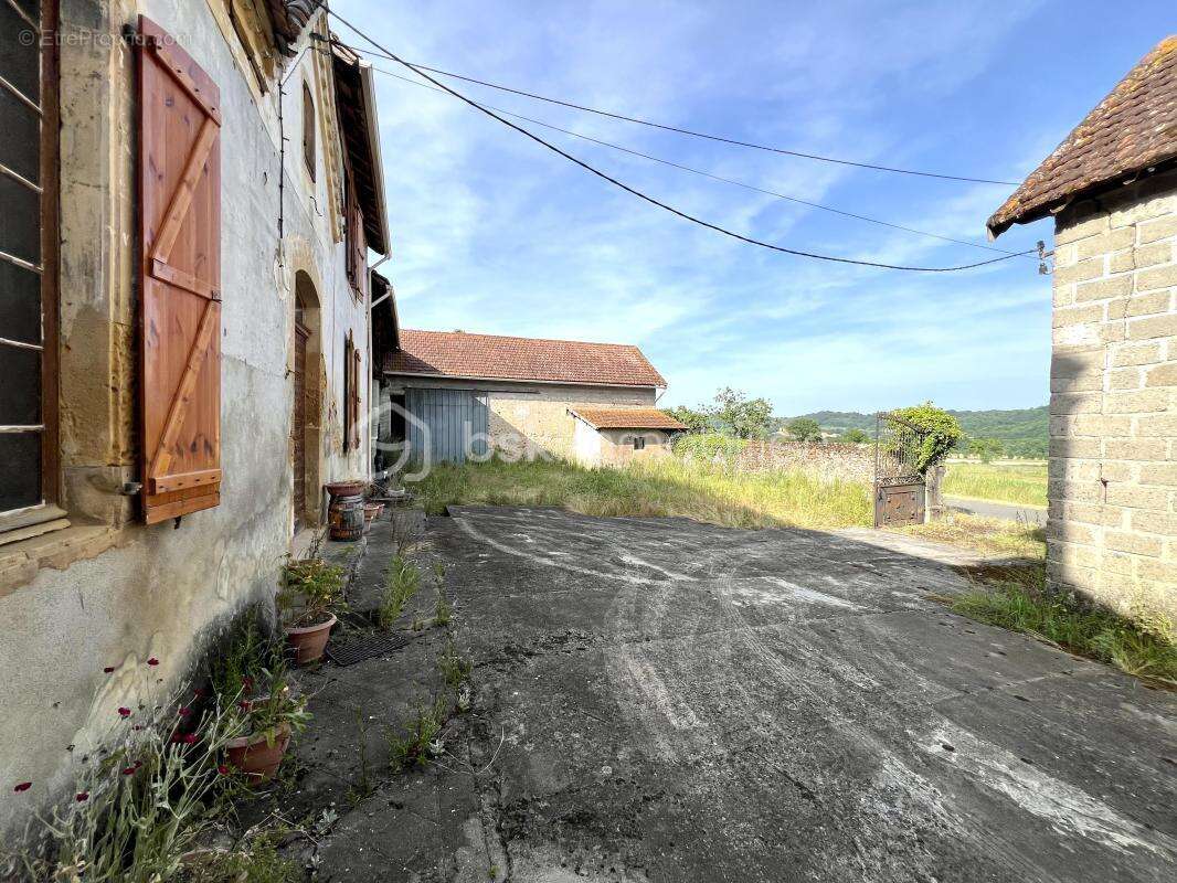 Maison à BENTAYOU-SEREE