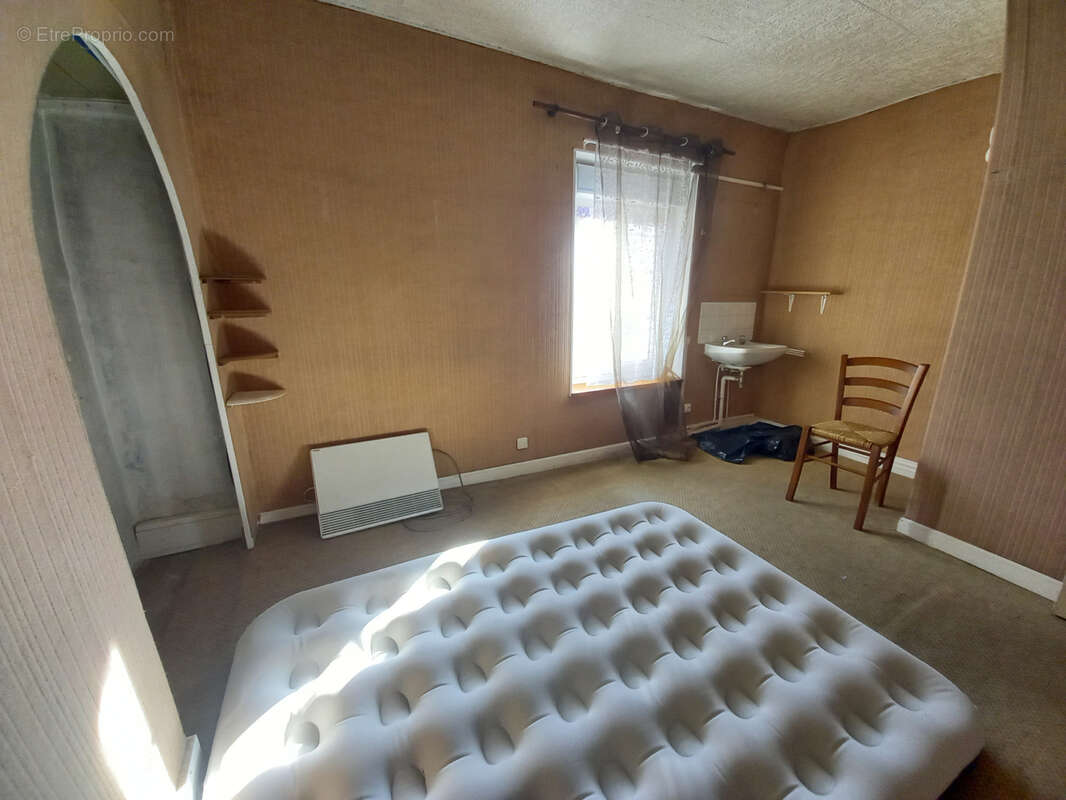 Maison à BERSAC-SUR-RIVALIER