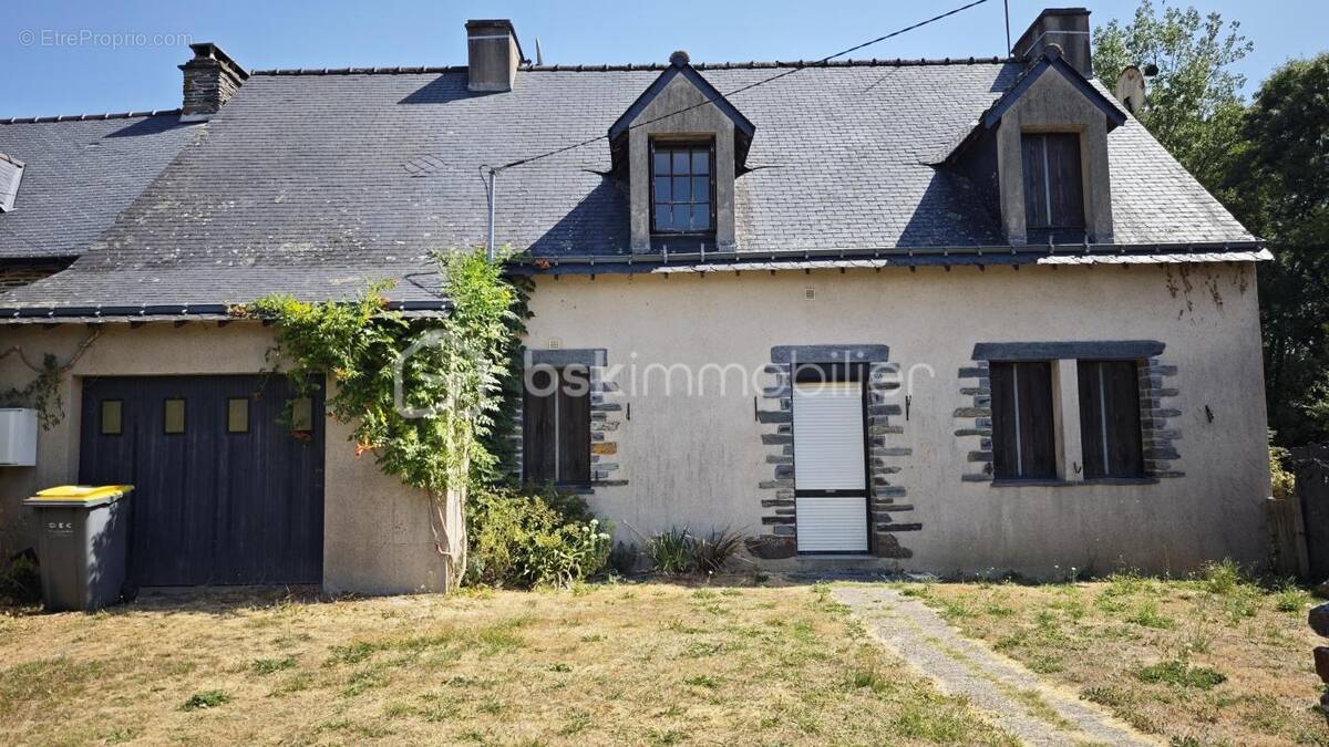 Maison à LA GACILLY