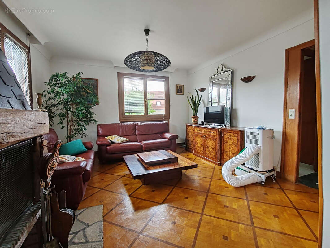 Maison à LIVRY-GARGAN