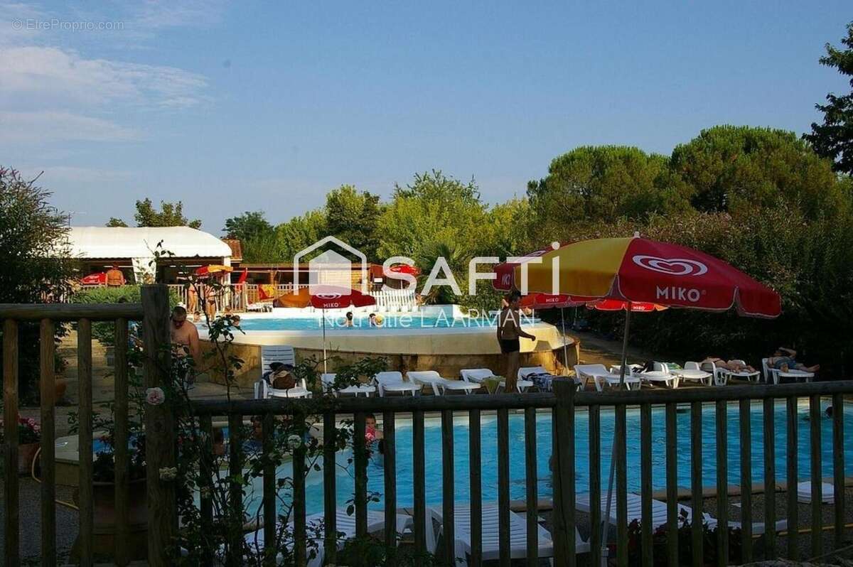 Photo 2 - Commerce à ESTANG