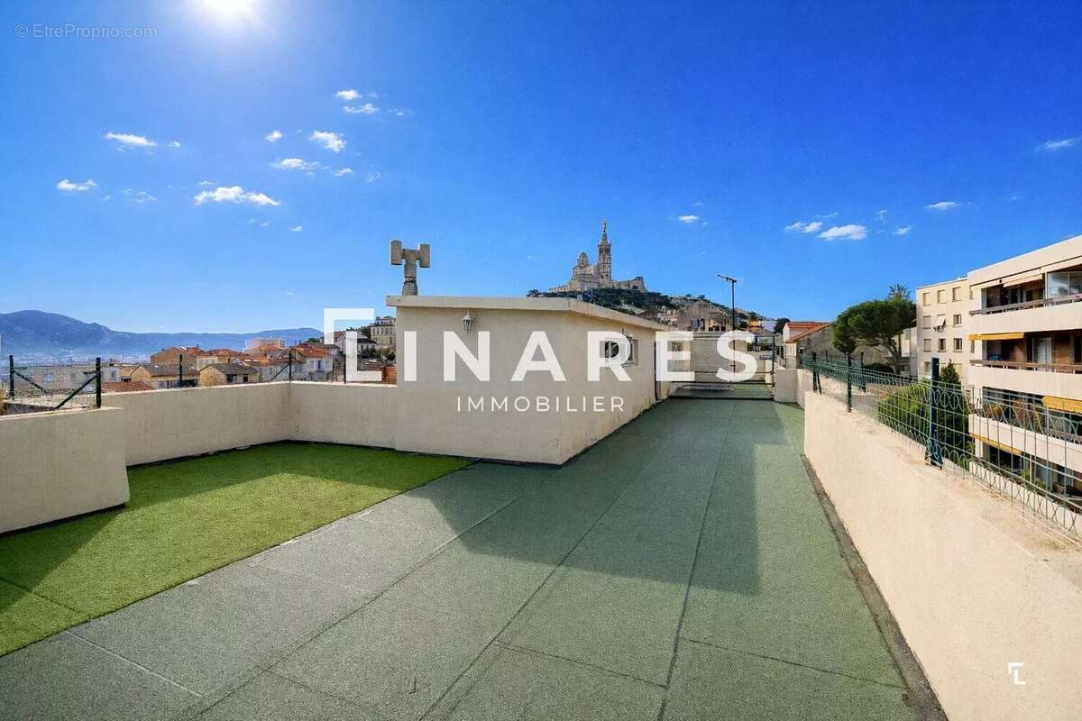 Appartement à MARSEILLE-6E