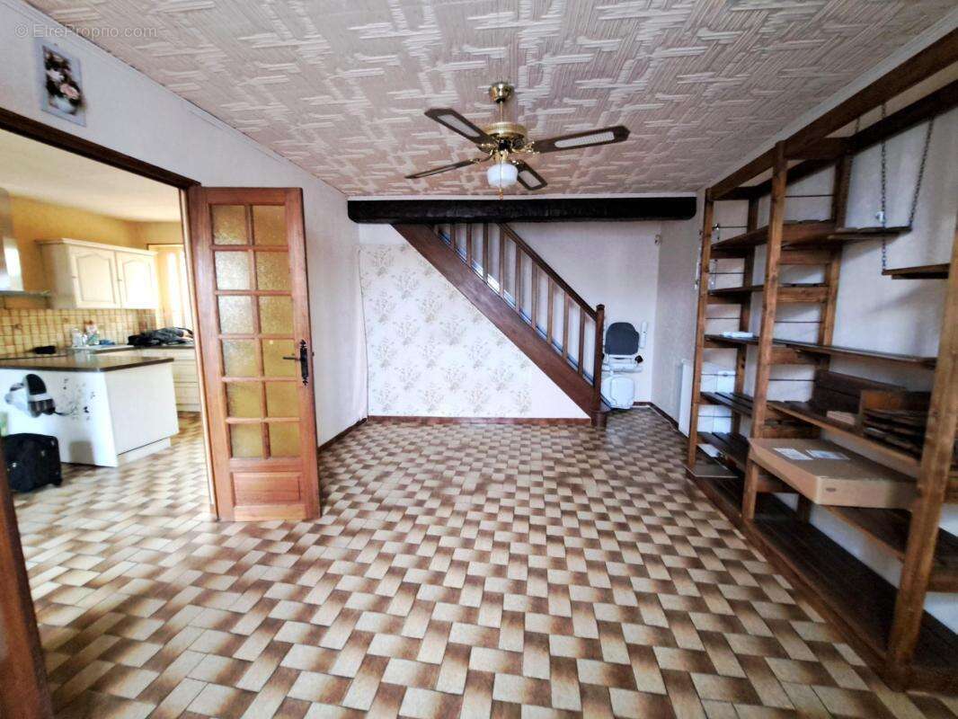 Maison 2, 3 chambres, jardin, garage, combles aménageables - photo 4