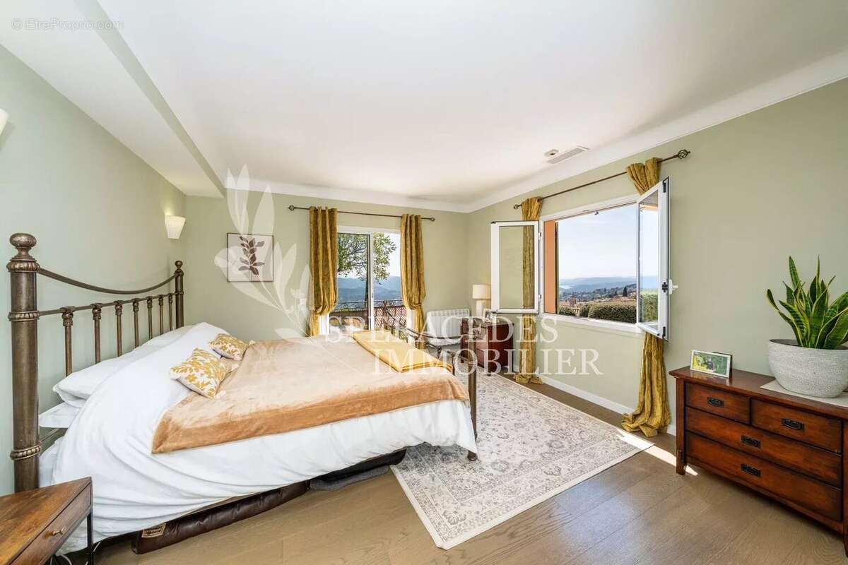 Maison à SPERACEDES