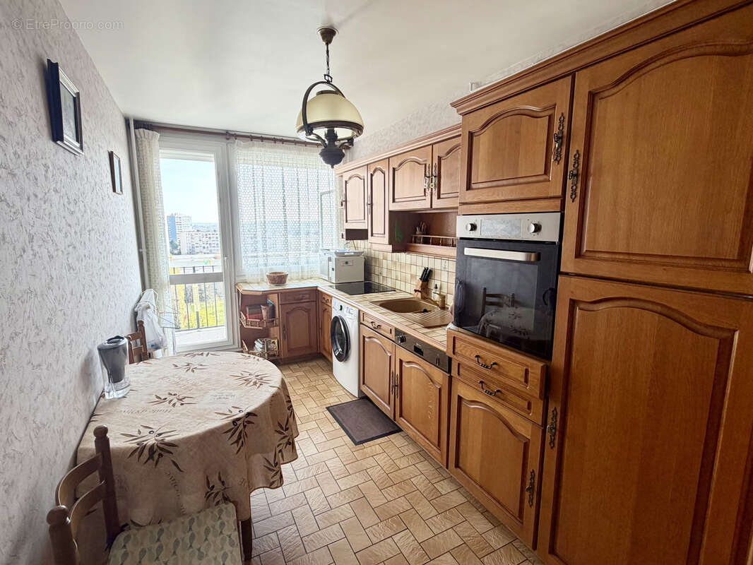 Appartement à THIAIS