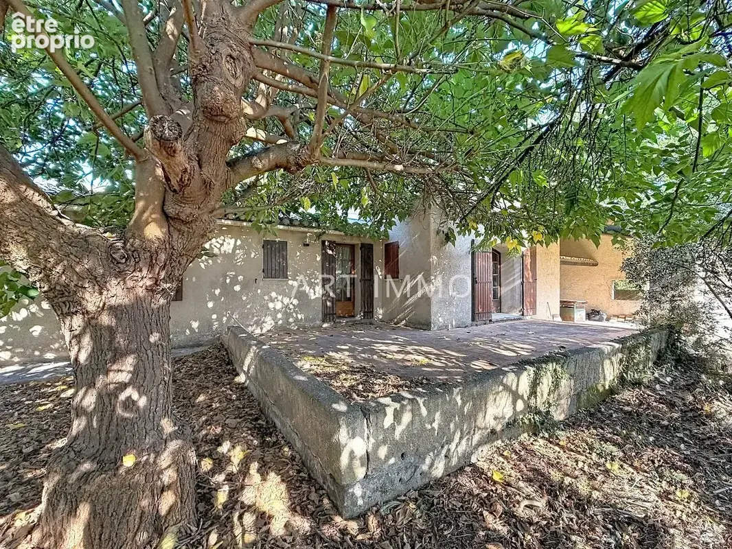 A vendre maison robion avec jardin et garage - photo 15