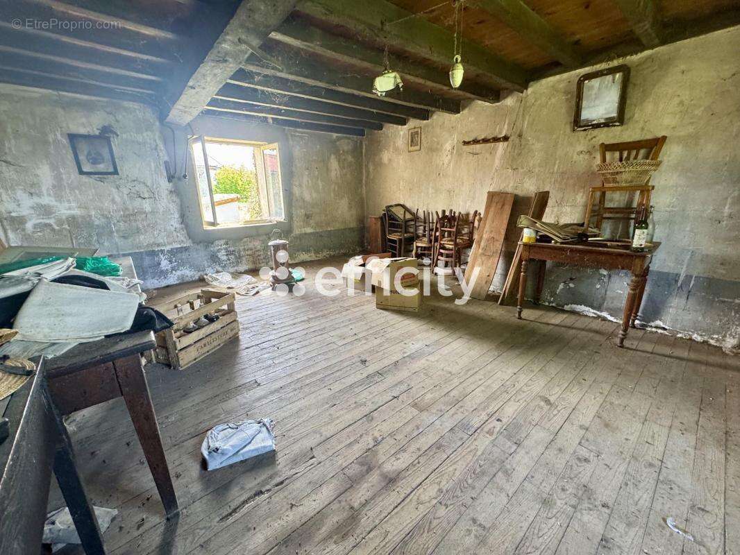 Maison 140 m² à Thiers  - photo 4