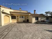 Maison à MOUGINS